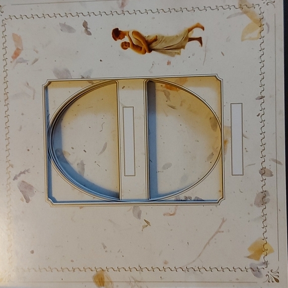 PHOTO ALBUM - Picture 3 of 5